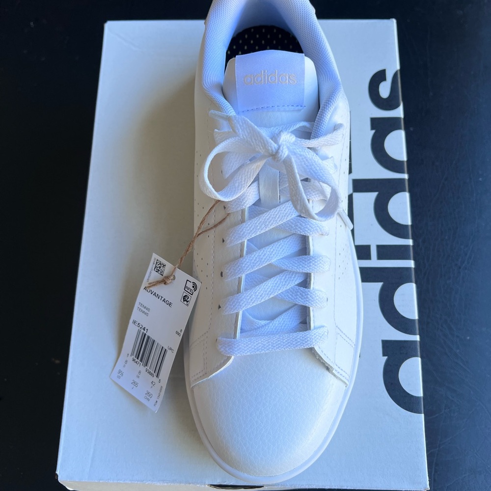 Adidas Sneakers